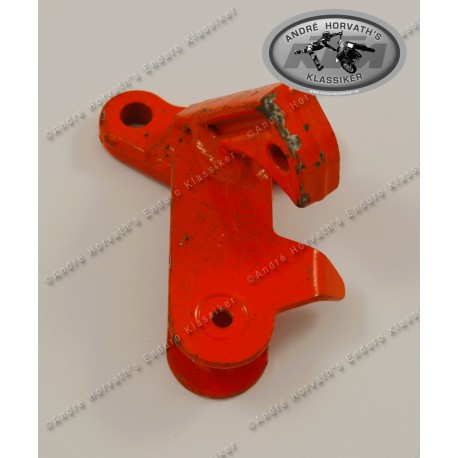 Foot Rest Bracket Left Red KTM 500/600 LC4 1987-1989