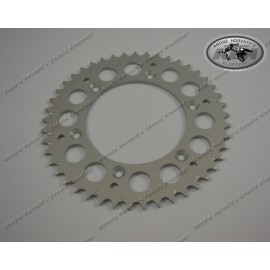 André Horvath's - enduroklassiker.at - Drive Train Components / Sprockets - sprocket 45T from 1990 on