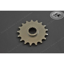 André Horvath's - enduroklassiker.at - Drive Train Components / Sprockets - countershaft sprocket 16T